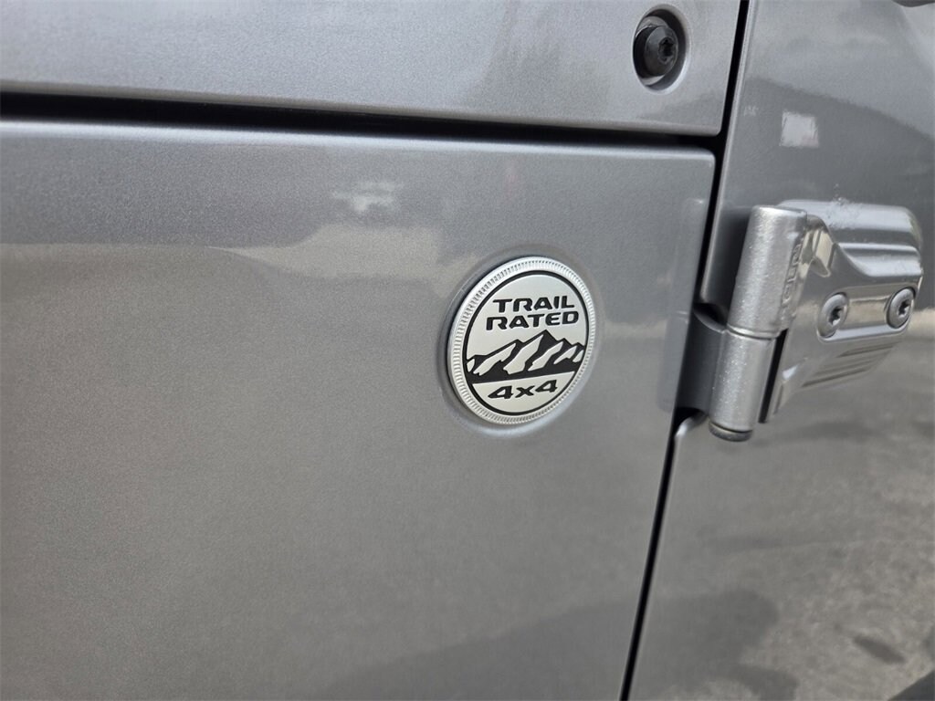 Used 2018 Jeep Wrangler Unlimited Sahara 4x4 SUV