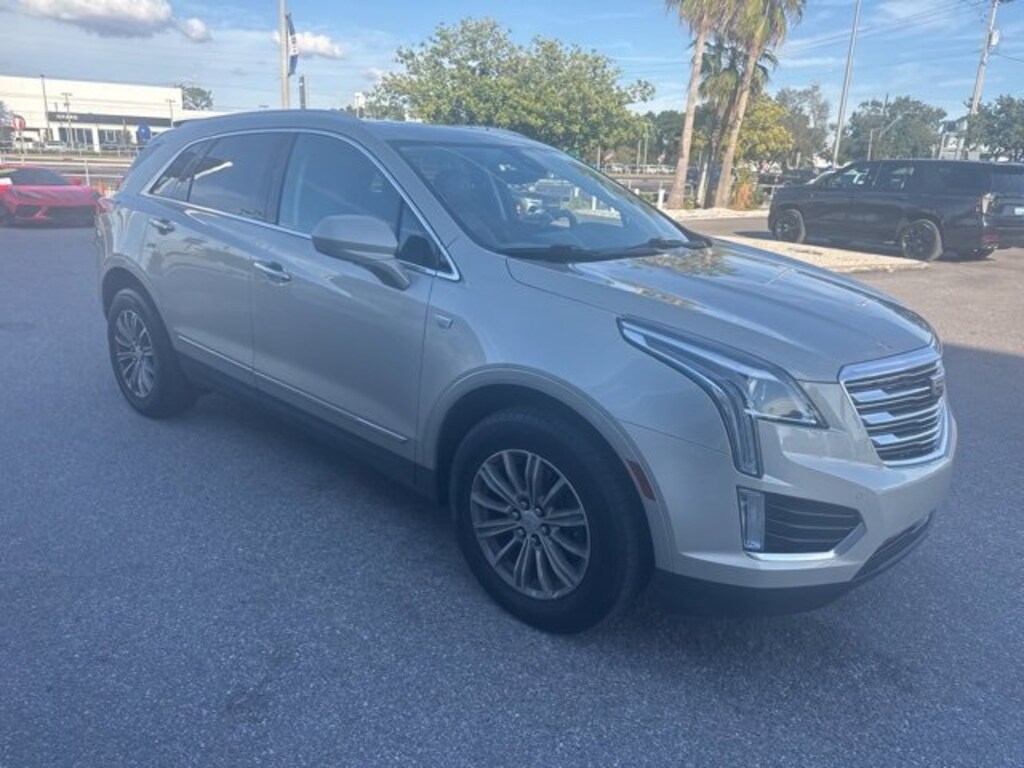 Used 2017 CADILLAC XT5 Luxury SUV
