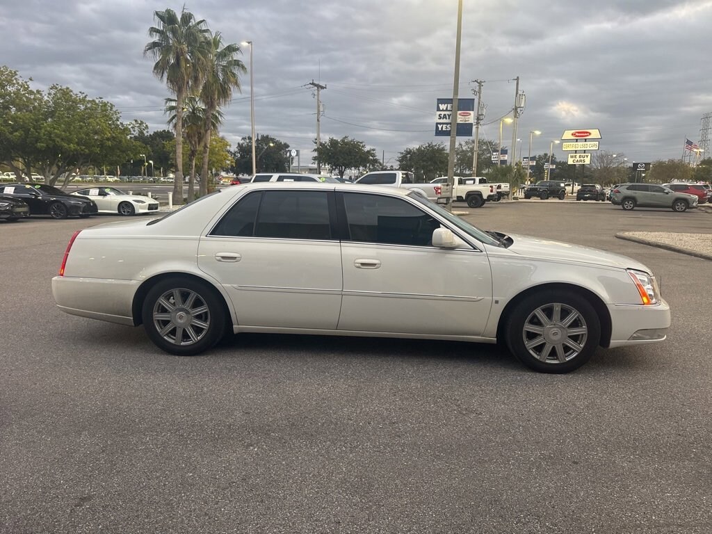 Used 2008 CADILLAC DTS Sedan