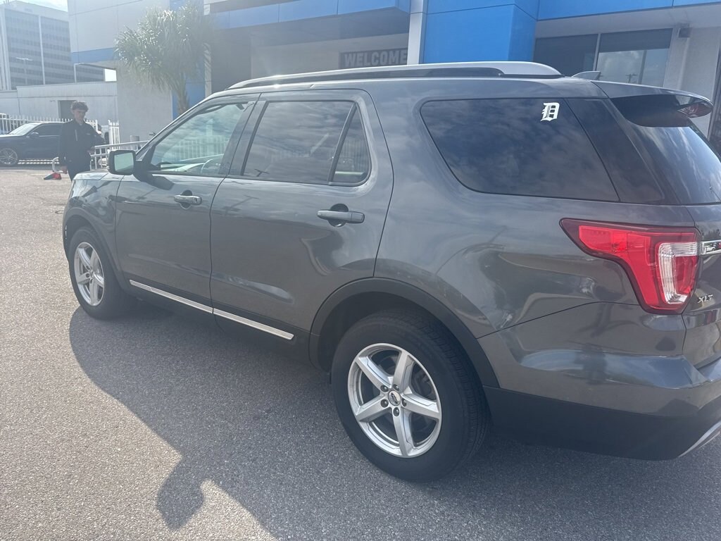 Used 2017 Ford Explorer XLT SUV