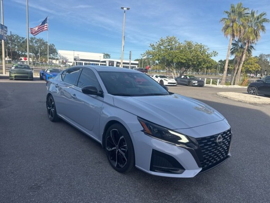 Used 2023 Nissan Altima 2.5 SR Sedan