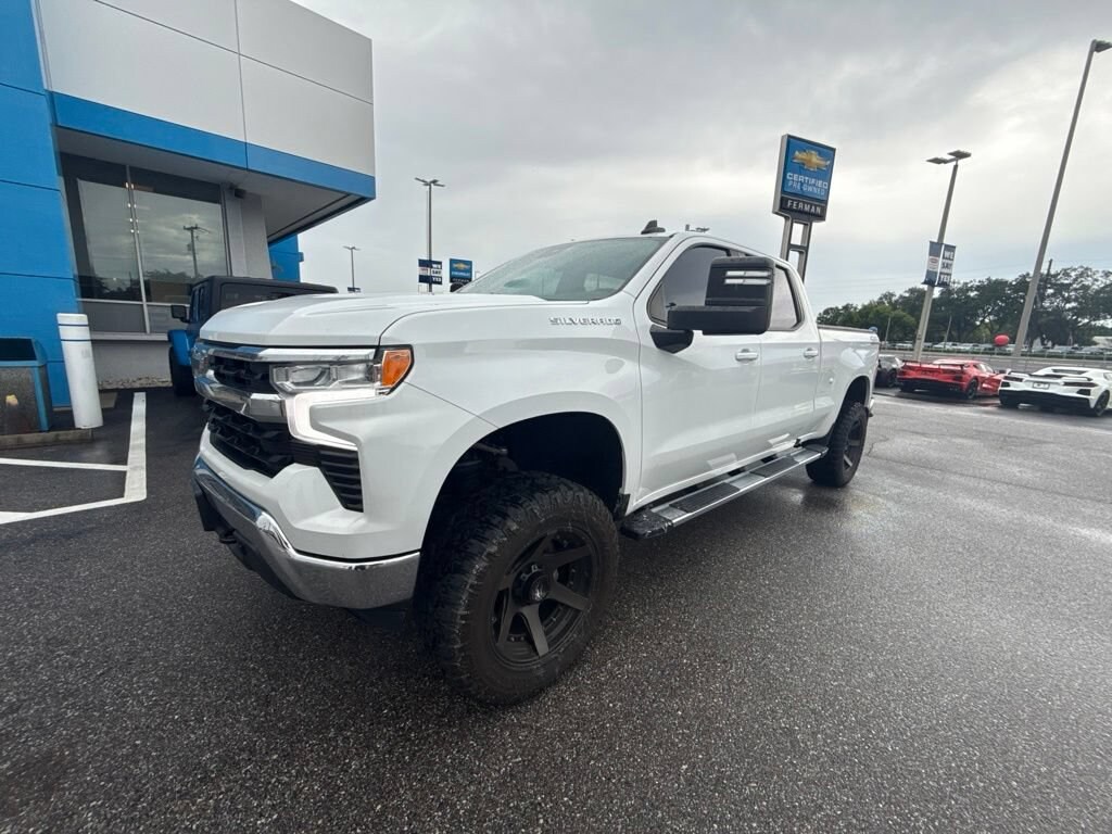 Used 2022 Chevrolet Silverado 1500 LT w/1LT Truck Crew Cab