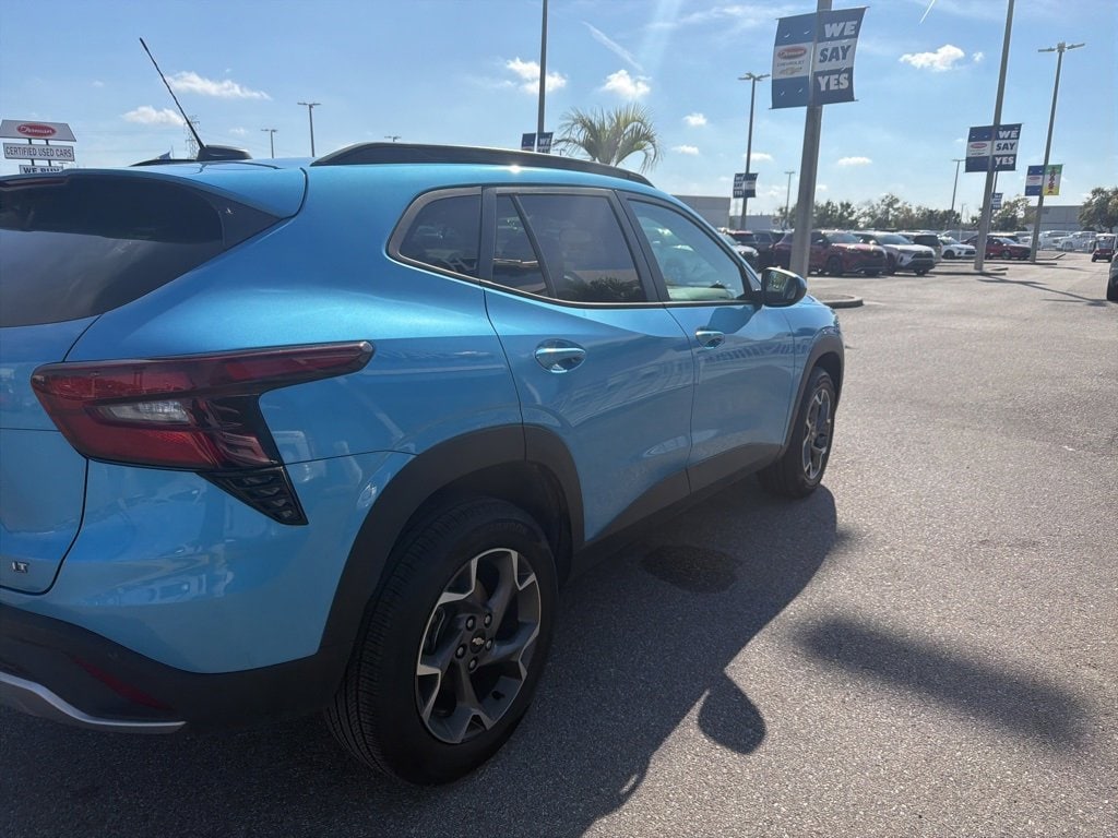 Used 2025 Chevrolet Trax LT SUV