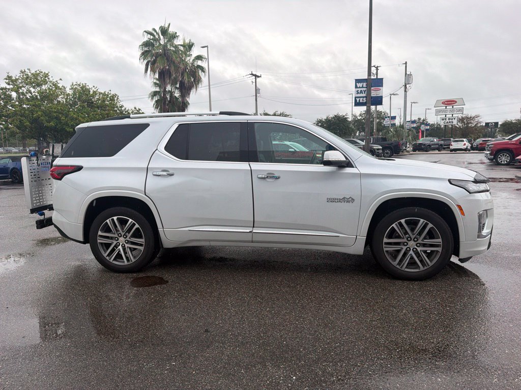 Used 2023 Chevrolet Traverse High Country SUV