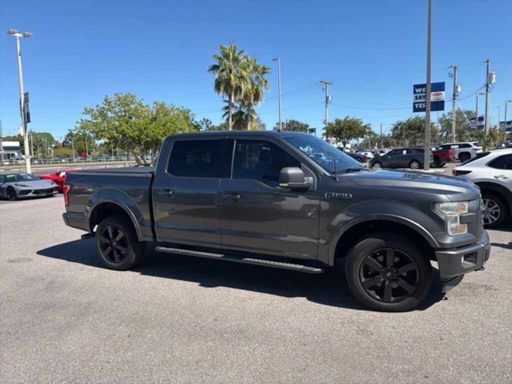 Used 2017 Ford F-150  Truck SuperCrew Cab