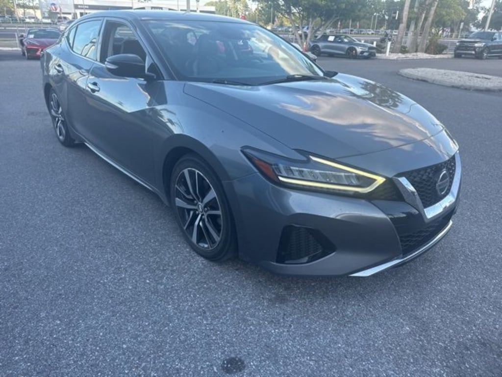 Used 2022 Nissan Maxima SV Sedan