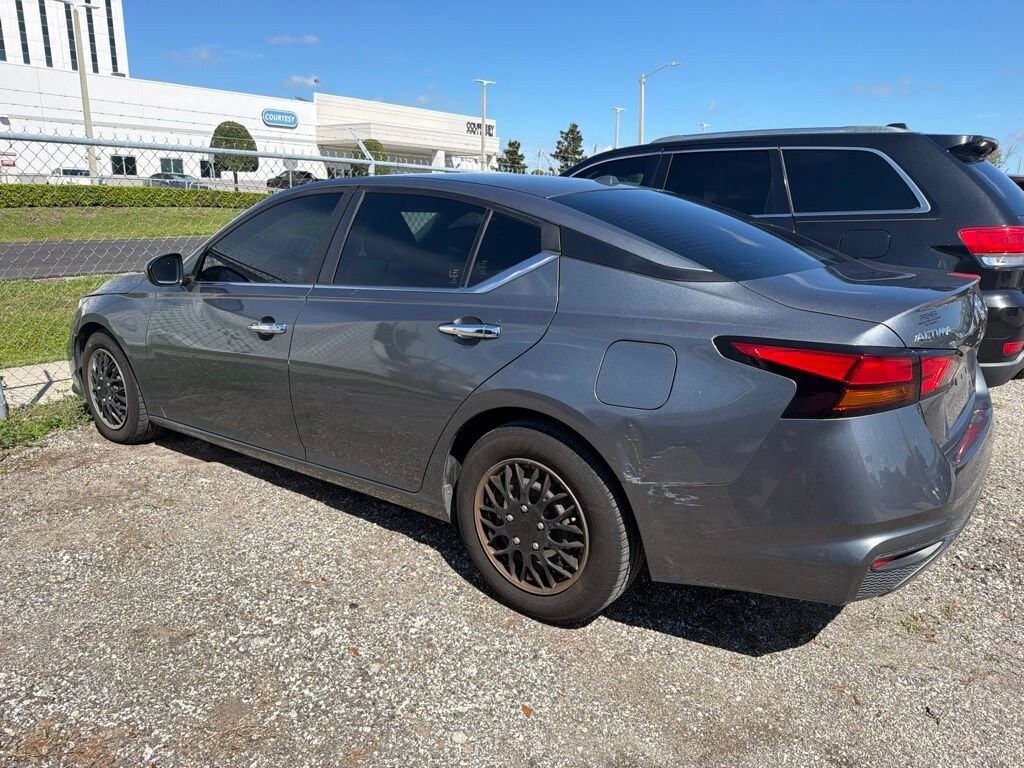 Used 2019 Nissan Altima 2.5 S Sedan