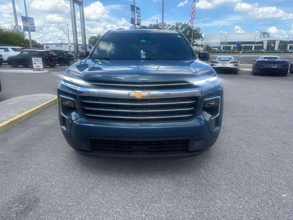 Used 2024 Chevrolet Traverse LT SUV