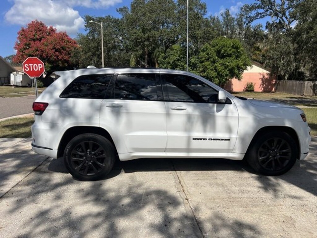 Used 2019 Jeep Grand Cherokee Overland SUV