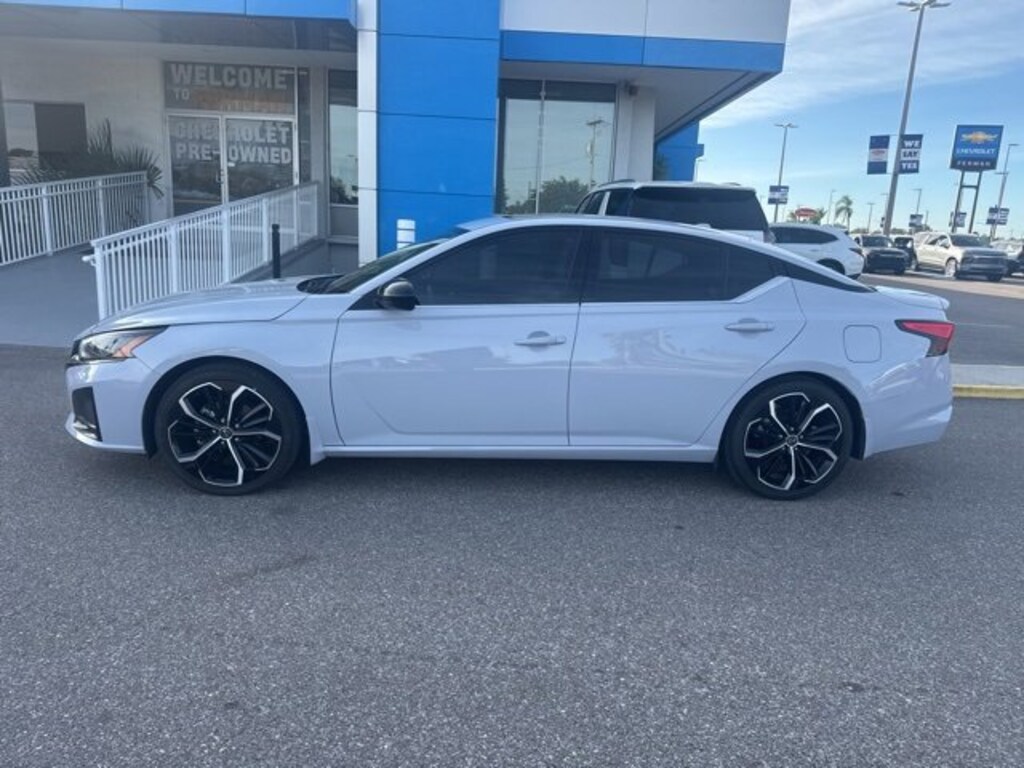 Used 2023 Nissan Altima 2.5 SR Sedan