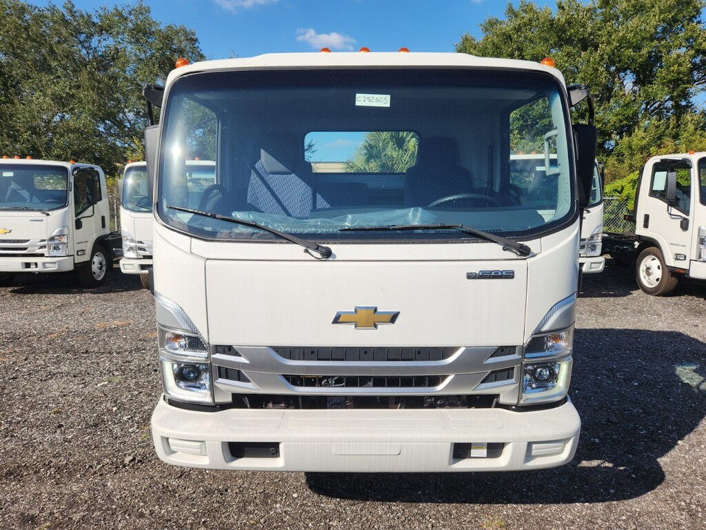 New 2025 Chevrolet 4500 HG LCF Gas 132.5" Wheelbase Truck Regular Cab