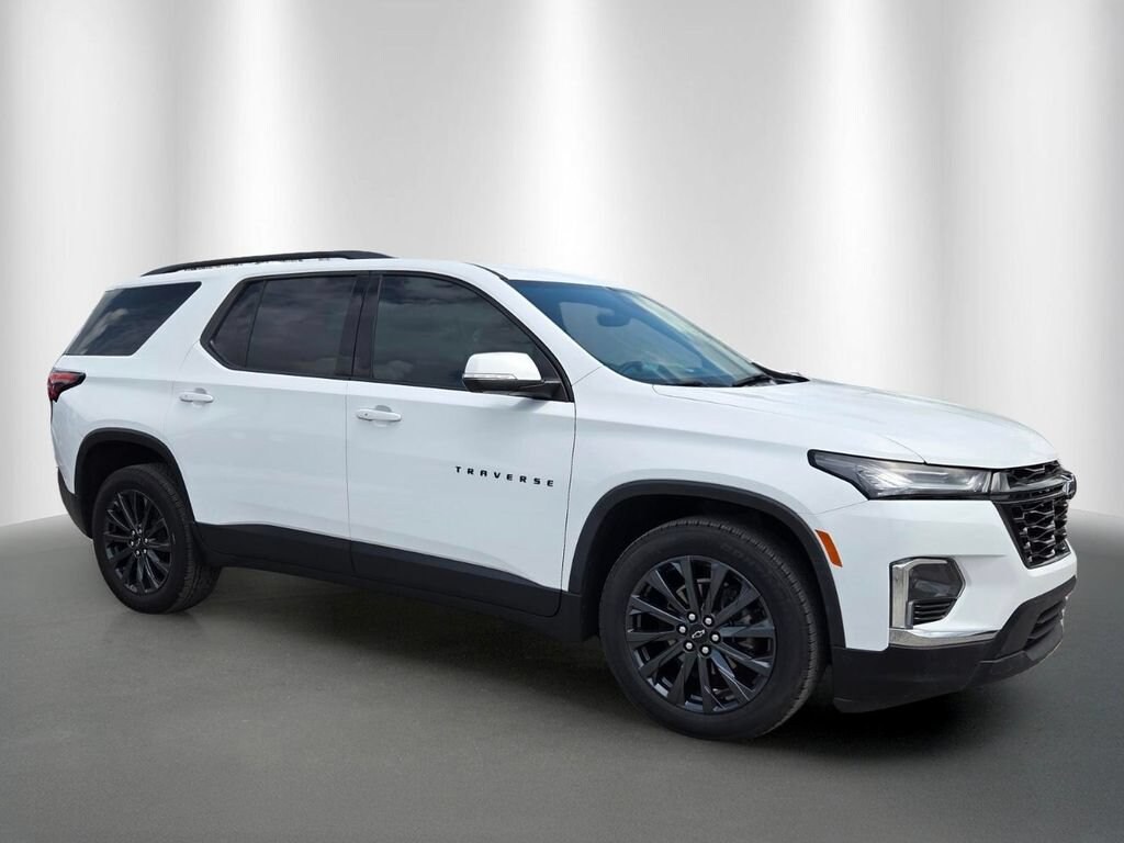 Used 2023 Chevrolet Traverse RS SUV