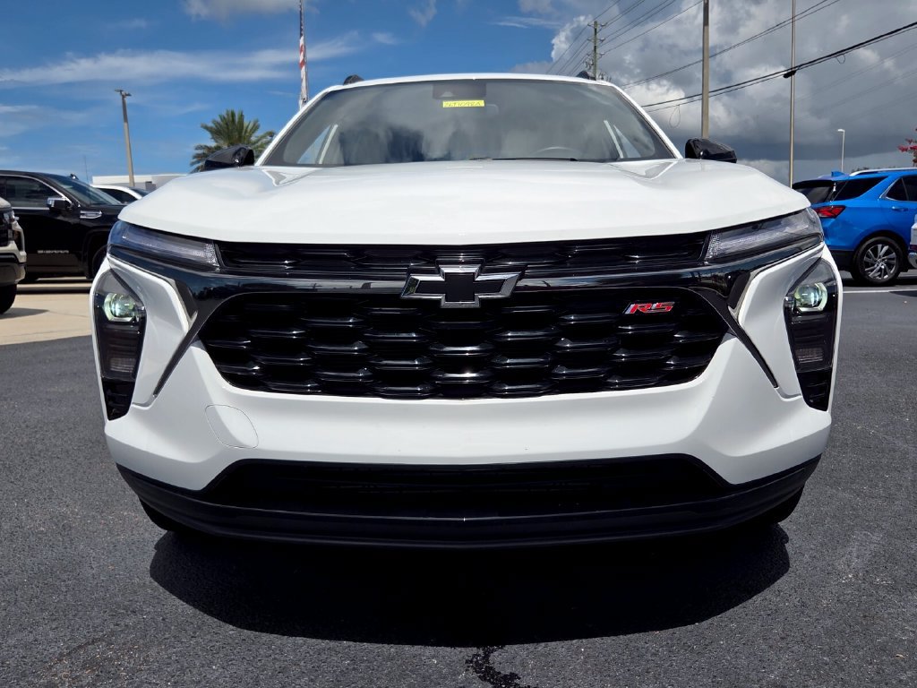 Used 2025 Chevrolet Trax 2RS SUV