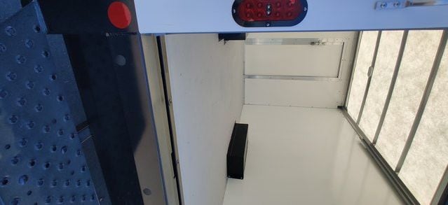 2025 Ford E-Series Cutaway Base - Photo 9