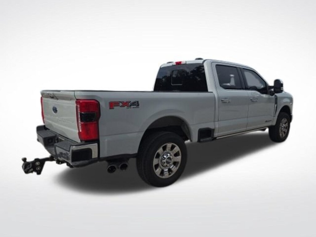 Certified 2025 Ford F-250SD Lariat Truck Crew Cab