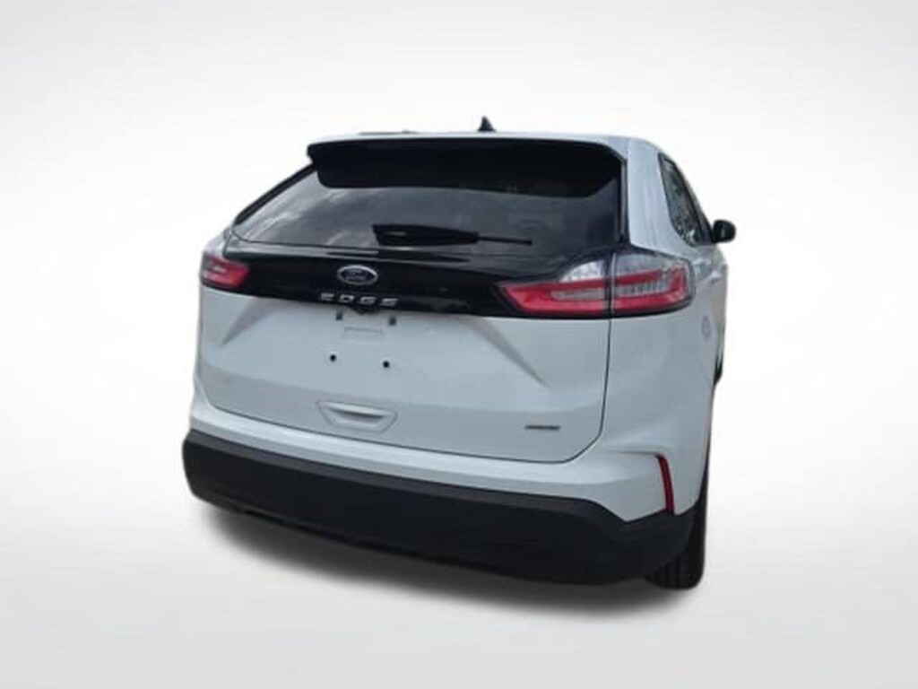 Certified 2024 Ford Edge SE SUV