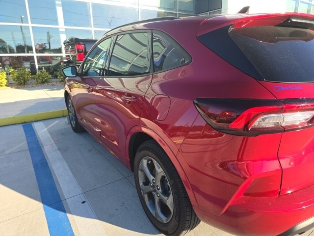 Used 2023 Ford Escape Hybrid ST-Line SUV