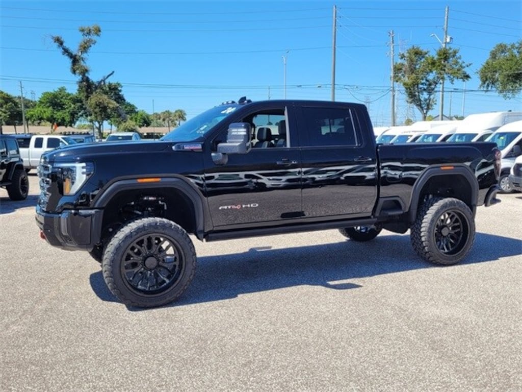 Used 2024 GMC Sierra 2500HD AT4 Truck Crew Cab