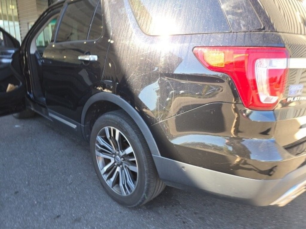 Used 2016 Ford Explorer Platinum SUV