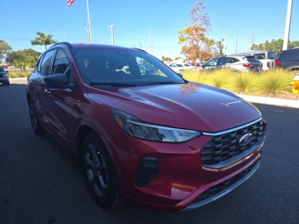 Certified 2023 Ford Escape Hybrid ST-Line SUV