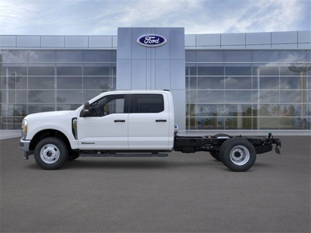 New 2026 Ford F-350SD XL Truck Crew Cab