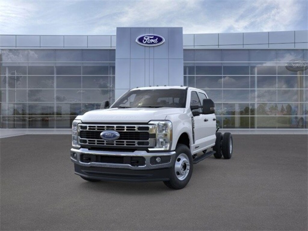 New 2026 Ford F-350SD XL Truck Crew Cab