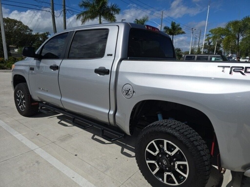Used 2016 Toyota Tundra  Truck CrewMax