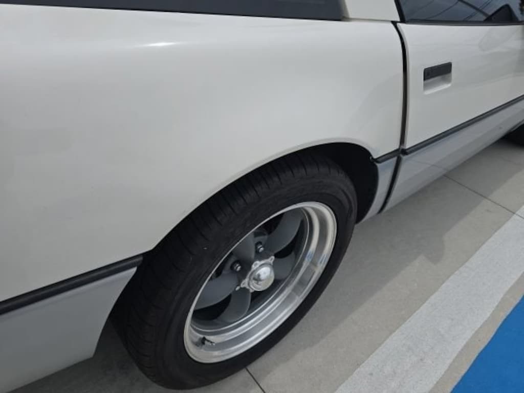 Used 1987 Chevrolet Corvette Base Hatchback