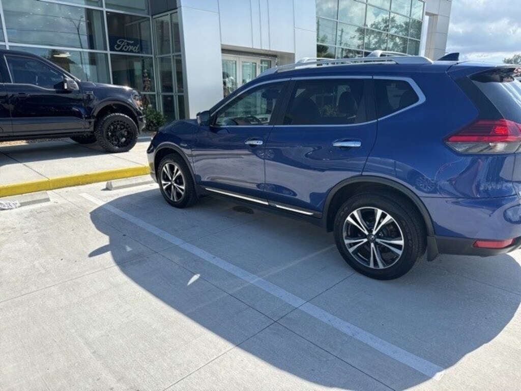 Certified 2017 Nissan Rogue SL SUV