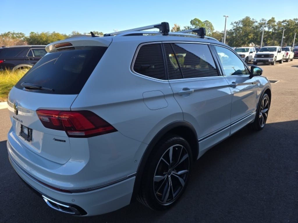 Certified 2022 Volkswagen Tiguan 2.0T SEL R-Line SUV