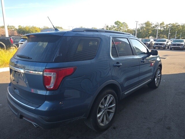2018 Ford Explorer XLT photo 4