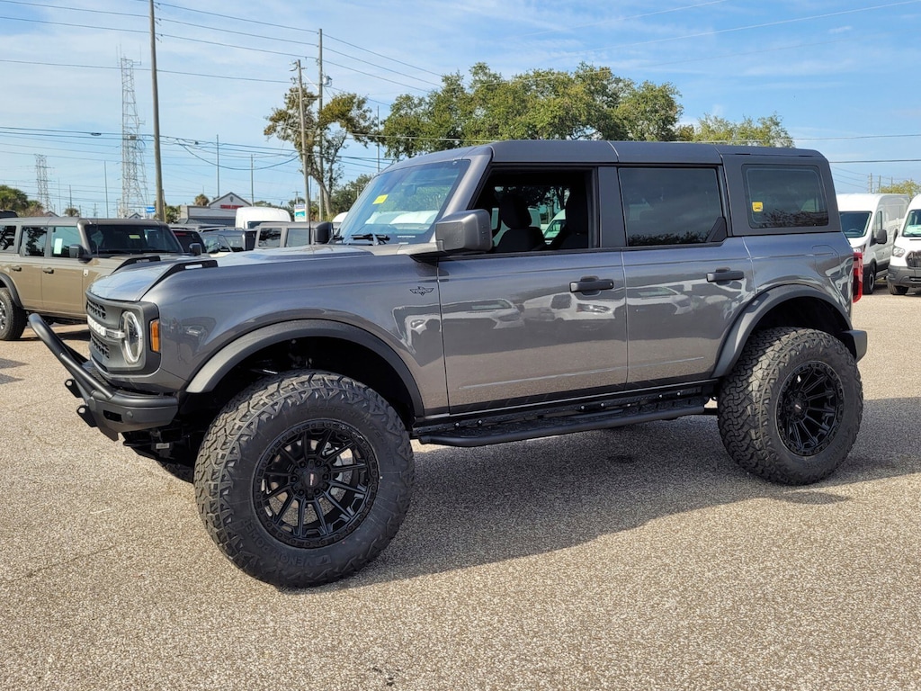 New 2025 Ford Bronco Base SUV