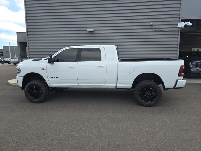 2024 RAM Ram 3500 Pickup Laramie's photo