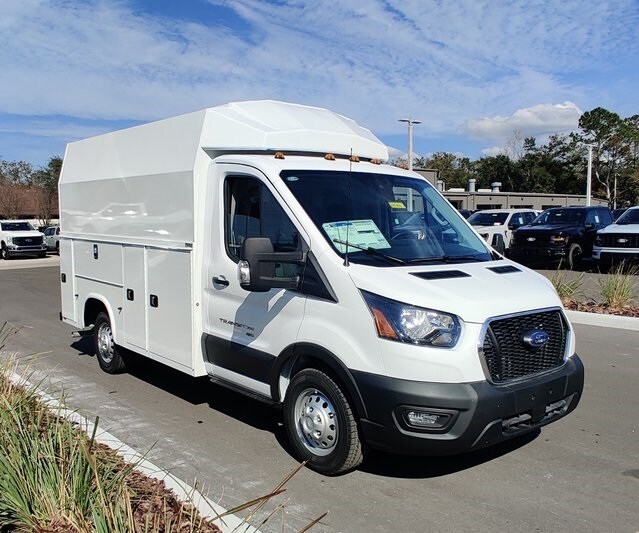 2024 Ford Transit photo 2