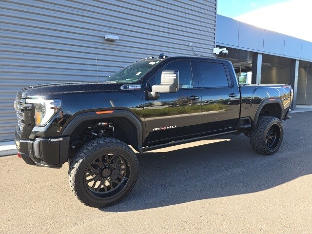 2024 Gmc Sierra HD AT4 photo 2