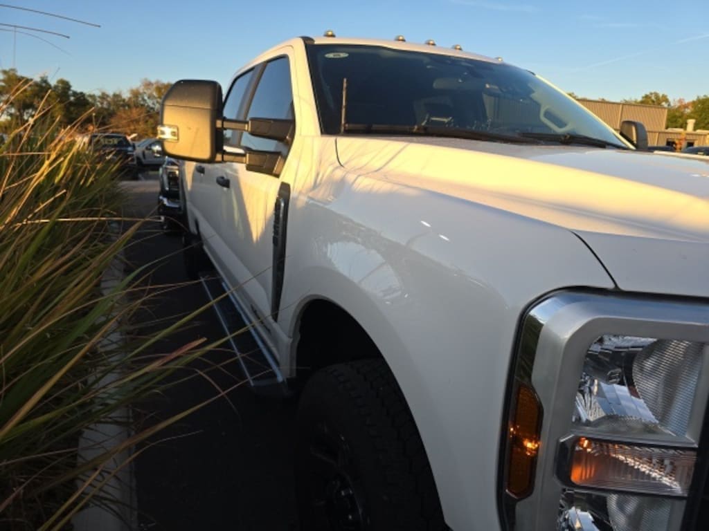 Used 2024 Ford F-350SD XL Truck Crew Cab