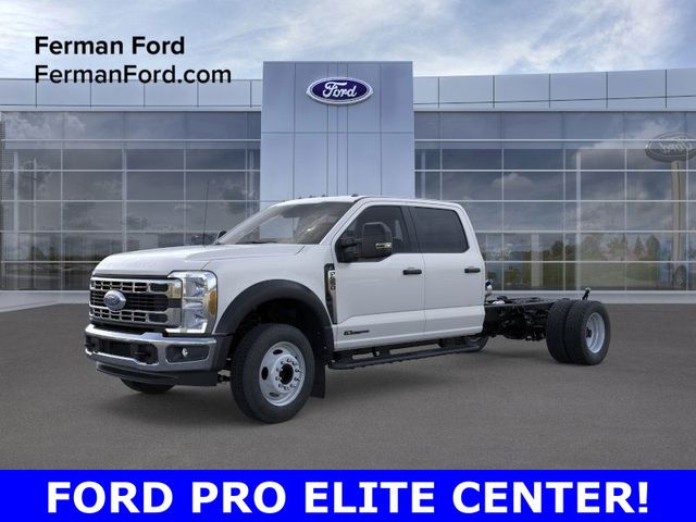 2025 Ford F-550 Super Duty Chassis Cab XL's photo