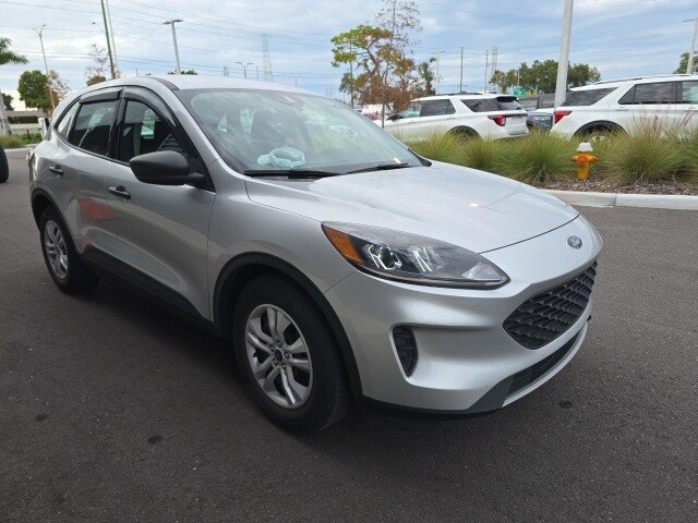 2020 Ford Escape S photo 3
