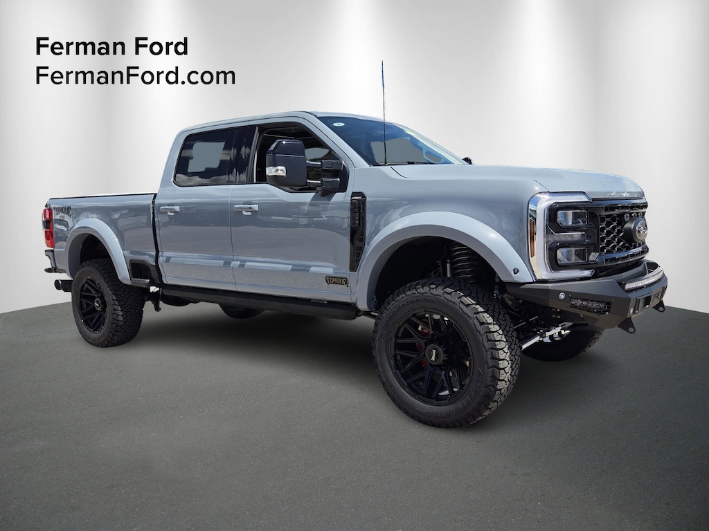 New 2026 Ford F-250SD Lariat Truck Crew Cab