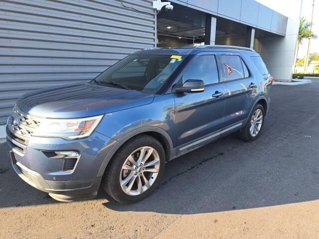 2018 Ford Explorer XLT photo 2