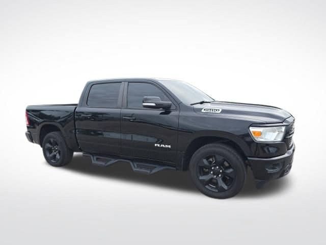 2020 RAM 1500 Big Horn/Lone Star 4x4 Crew Cab 5'7's photo