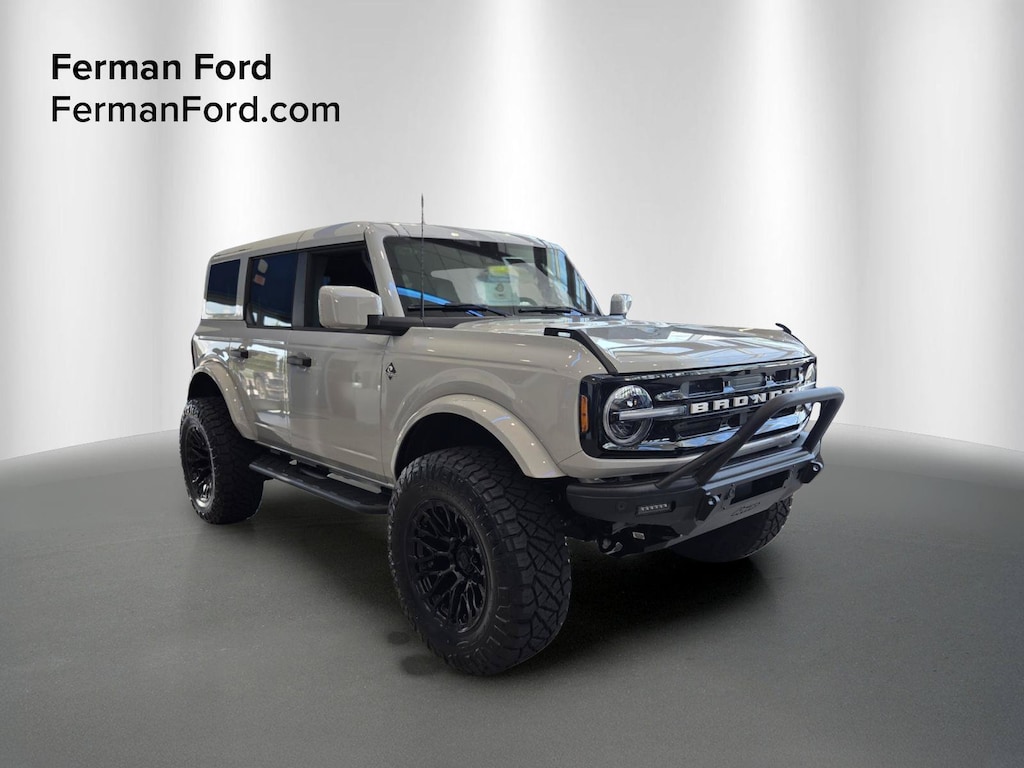 New 2026 Ford Bronco Outer Banks SUV