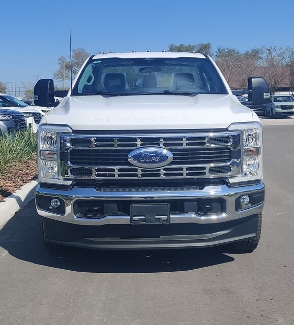 2024 Ford F-350 photo 2