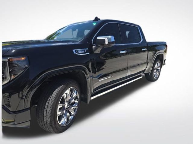 2023 GMC Sierra 4WD Crew Cab Short Box Denali's photo