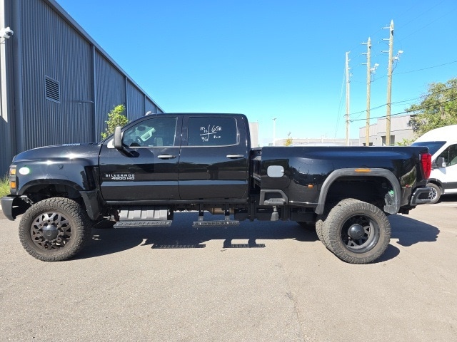 2022 Chevrolet Silverado 4500 Medium Duty Chassis Cab Work Truck's photo
