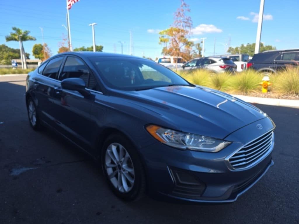 Used 2019 Ford Fusion SE Sedan