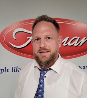 Staff member Jason Bray from ID_1f24a31990fd