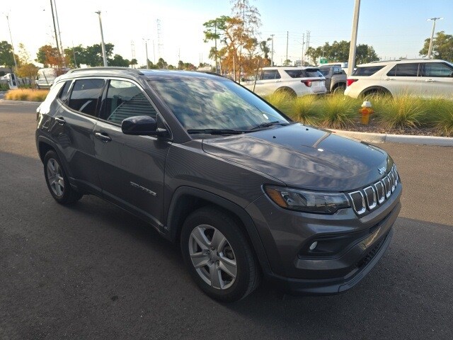 2022 Jeep Compass North Edition Latitude photo 3