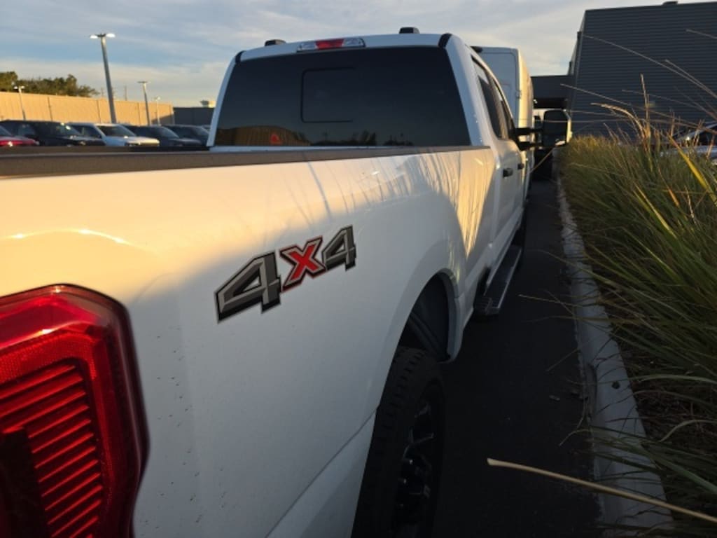 Used 2024 Ford F-350SD XL Truck Crew Cab