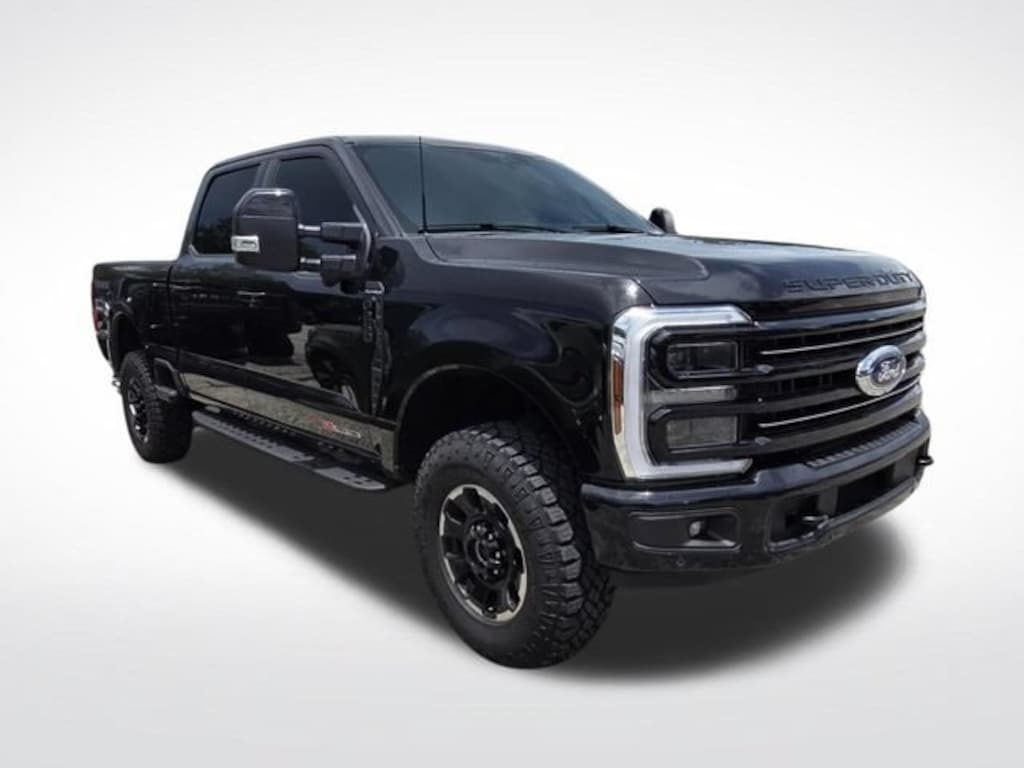 Used 2025 Ford F-250SD Platinum Truck Crew Cab
